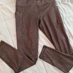 Athleta Dark Patterned 7/8 Tights
